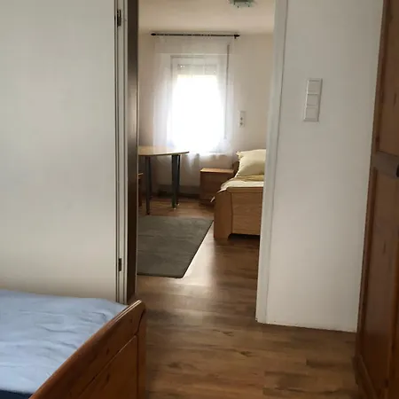 Luxuriose Mit Grillmoeglichkeit In 1 Bis Zum12 Schlafplaetze * Siegen