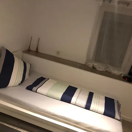 Zentral 1 Bis Zum12 Schlafplaetze Apartment Siegen