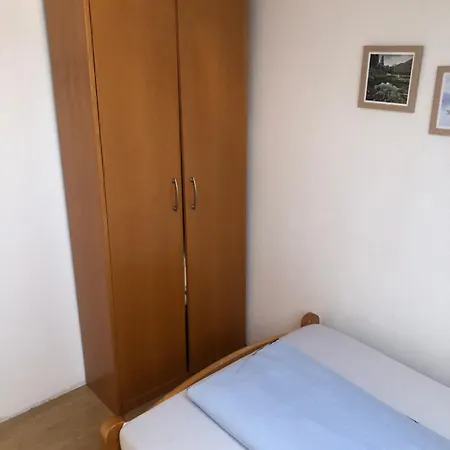 Apartment Zentral 1 Bis Zum12 Schlafplaetze