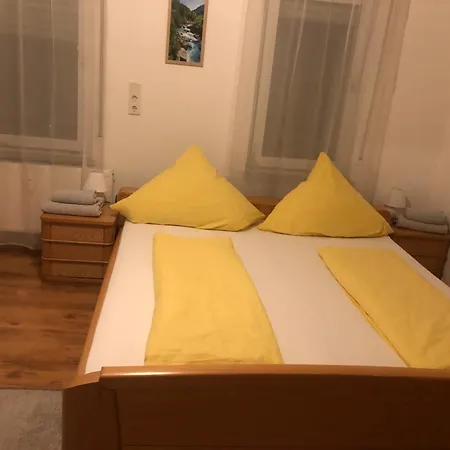 Zentral 1 Bis Zum12 Schlafplaetze * Siegen